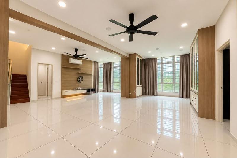 Kondominium untuk Dijual di The Seed Taman Sutera Utama - U Hon Kun - Living Room - PropertyGuru.com.my