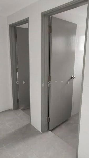 Shop / Office for Rent in Setia Alam (Selangor) - Charlotte Tee - Corridor - PropertyGuru.com.my