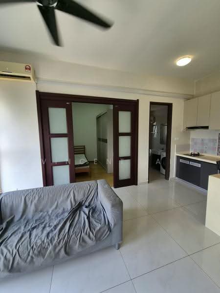 Kondominium untuk Disewa di Bay Point @ Country Garden Danga Bay - Vincent Lai - Living Room - PropertyGuru.com.my