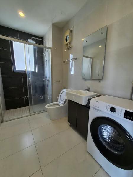 Kondominium untuk Disewa di Bay Point @ Country Garden Danga Bay - Vincent Lai - Bathroom - PropertyGuru.com.my