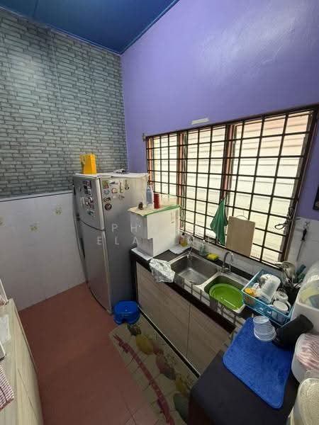 Rumah Teres 1-Tingkat untuk Dijual di Johor Bahru (Johor) - Phang Elainne - Kitchen - PropertyGuru.com.my