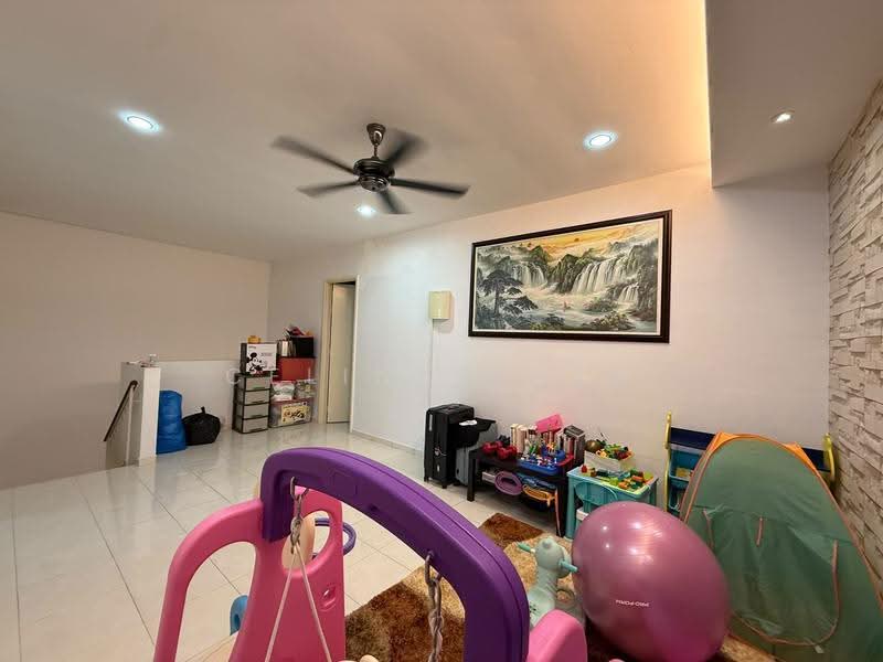 Rumah Teres 2-Tingkat untuk Dijual di Taman Bukit Katil Damai (Bukit Katil) - Celine Chen - Living Room - PropertyGuru.com.my