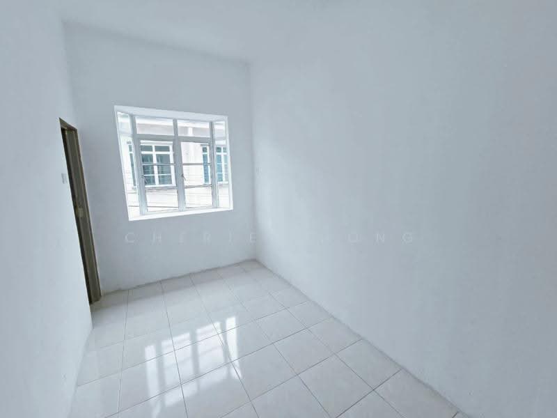 2-storey Terraced House for Sale in Taman Lahat Baru (Lahat) - Cherie Chong - PropertyGuru.com.my