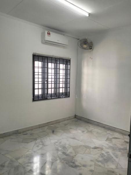 1.5-storey Terraced House for Rent in Usj 2 (Subang Jaya) - Lydia Loo - Interior - PropertyGuru.com.my
