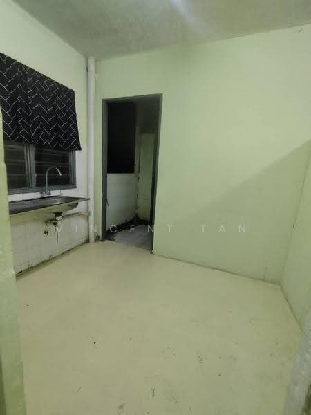Flat for Rent at Seri Kembangan Apartment - Vincent Tan - Interior - PropertyGuru.com.my