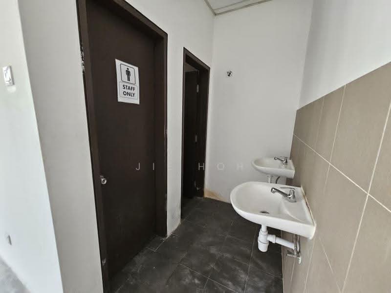 Shop / Office for Rent in Telok Panglima Garang (Selangor) - Jie Hoh - Interior - PropertyGuru.com.my