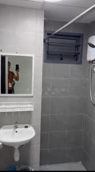 Kediaman Servis untuk Disewa di Flora Residency - Sharon Mah - Bathroom - PropertyGuru.com.my