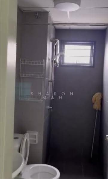 Kediaman Servis untuk Disewa di Flora Residency - Sharon Mah - Bathroom - PropertyGuru.com.my