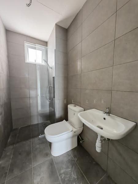 Condominium for Sale at d'Brightton - Rachel Lee - Bathroom - PropertyGuru.com.my