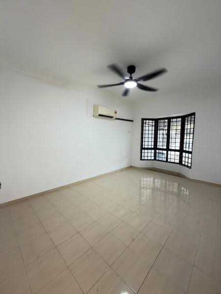 1-storey Terraced House for Sale in Taman Universiti (Skudai) - Philip . - Living Room - PropertyGuru.com.my