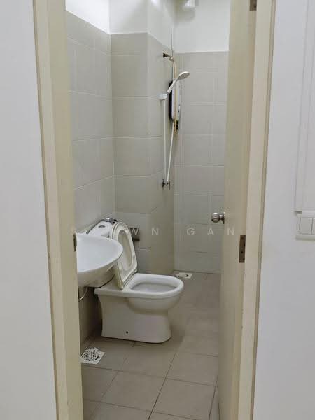 Pangsapuri untuk Disewa di Residensi Seri Wahyu - Shawn Gan - Bathroom - PropertyGuru.com.my