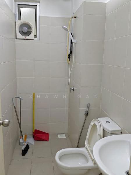 Pangsapuri untuk Disewa di Residensi Seri Wahyu - Shawn Gan - Bathroom - PropertyGuru.com.my