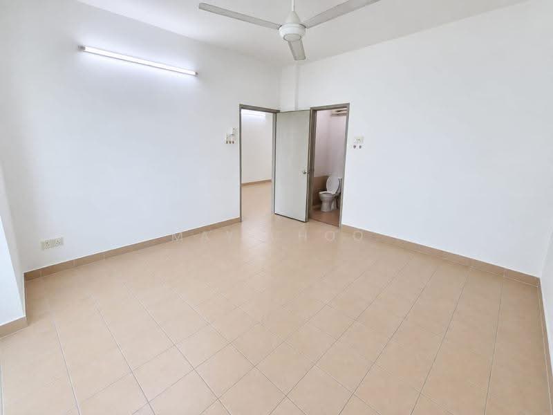 Kondominium untuk Disewa di Cassia Resort Condominium - May Choo - Bathroom - PropertyGuru.com.my