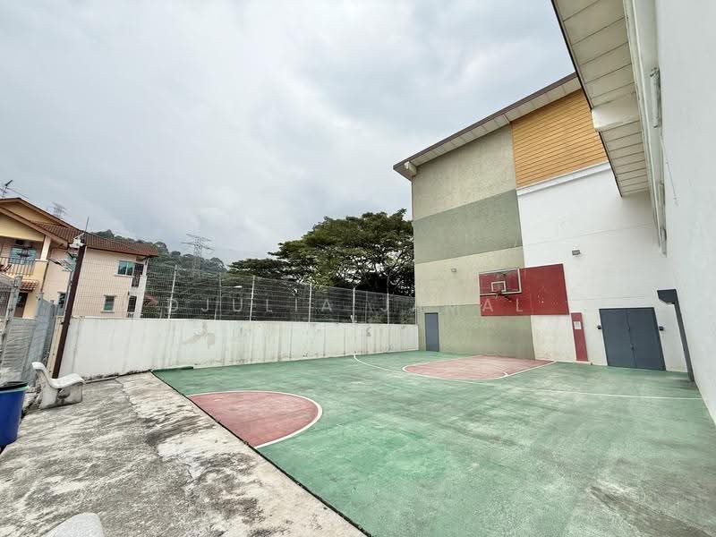 Townhouse for Sale in Batu Caves (Selangor) - DJULIA JAMAL - Basketball Court - PropertyGuru.com.my