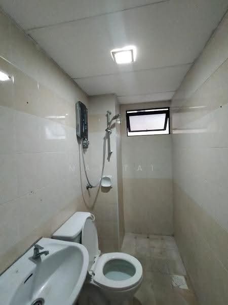 Condominium for Rent at Putra Villa - May Tai - Bathroom - PropertyGuru.com.my
