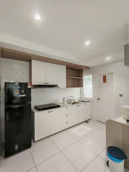 Kondominium untuk Disewa di D'Suites Akasia Horizon @ Horizon Hills - Cheryl Ng - Kitchen - PropertyGuru.com.my