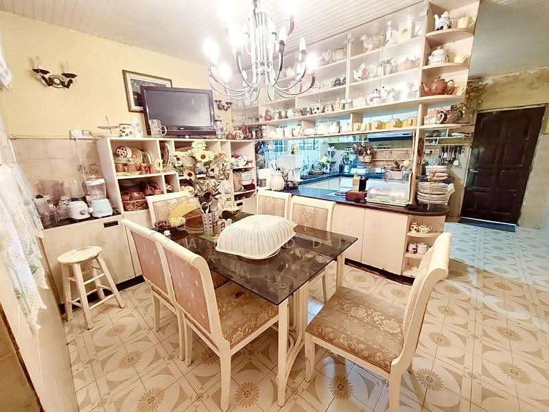 Bungalow House for Sale in Taman Melawati (Ulu Kelang) - NORFADILAH ZAINUDDIN - Dining Room - PropertyGuru.com.my
