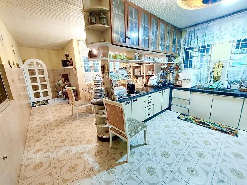Bungalow House for Sale in Taman Melawati (Ulu Kelang) - NORFADILAH ZAINUDDIN - Kitchen - PropertyGuru.com.my
