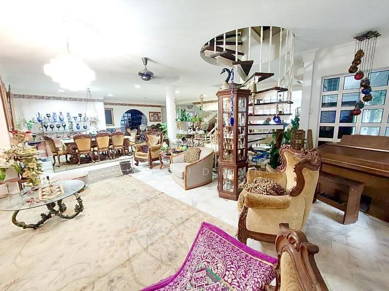 Bungalow House for Sale in Taman Melawati (Ulu Kelang) - NORFADILAH ZAINUDDIN - Living Room - PropertyGuru.com.my