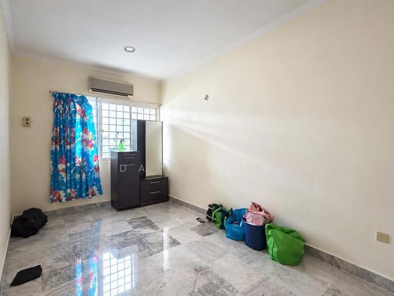 2-storey Terraced House for Sale in Bandar Sungai Long (Selangor) - David Lee - Bedroom - PropertyGuru.com.my
