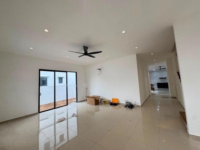 Rumah Kluster untuk Disewa di Taman Ekoflora (Johor Bahru) - Wan Ning - Living Room - PropertyGuru.com.my