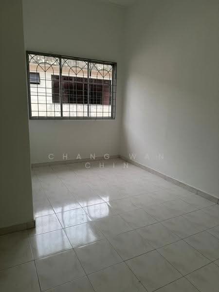 2-storey Terraced House for Sale in Taman Sri Kluang (Kluang) - Chang Wan Chin - Interior - PropertyGuru.com.my