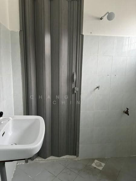 2-storey Terraced House for Sale in Taman Sri Kluang (Kluang) - Chang Wan Chin - Bathroom - PropertyGuru.com.my