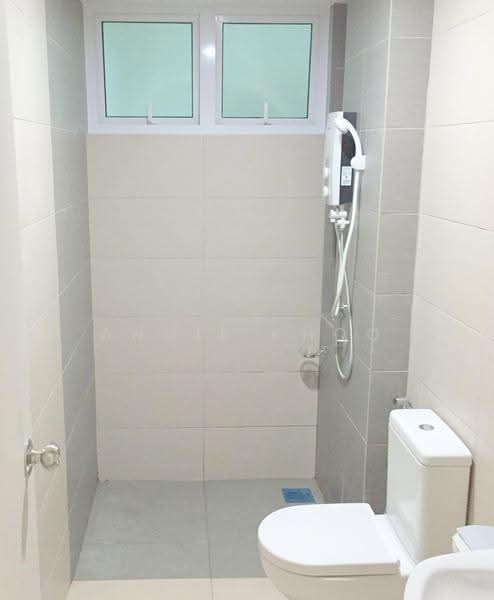Kondominium untuk Dijual di Gardens Ville - Angie Khoo - Bathroom - PropertyGuru.com.my