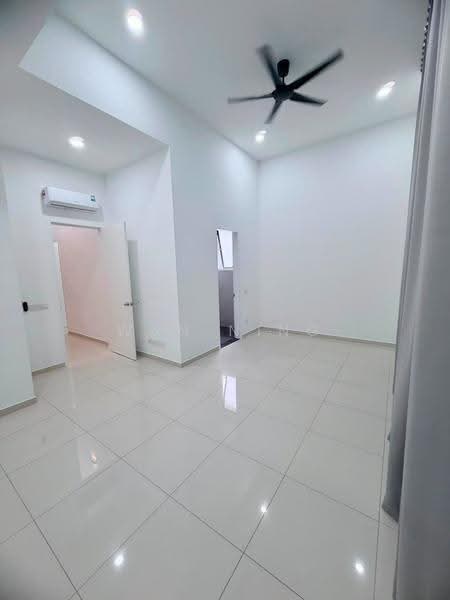 Rumah Kluster untuk Disewa di Taman Ekoflora (Johor Bahru) - Wan Ning - Living Room - PropertyGuru.com.my