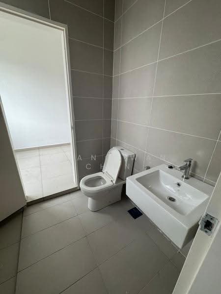 2-storey Terraced House for Sale in Bandar Seri Impian (Kluang) - Chang Wan Chin - Bathroom - PropertyGuru.com.my