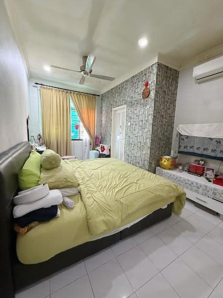 2-storey Terraced House for Sale in Taman Seri Orkid (Skudai) - Fion Tai - Bedroom - PropertyGuru.com.my