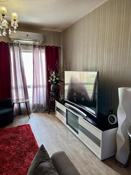 Pangsapuri untuk Dijual di Pangsapuri Mawar Sari - Anizah Abdullah - Living Room - PropertyGuru.com.my