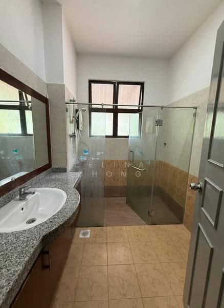 Cluster House for Sale in Austin Heights (Tebrau) - Celina Chong - Bathroom - PropertyGuru.com.my