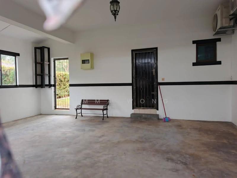 Rumah Banglo untuk Dijual di Leisure Farm (Gelang Patah) - Gemma Wong - Entrance - PropertyGuru.com.my