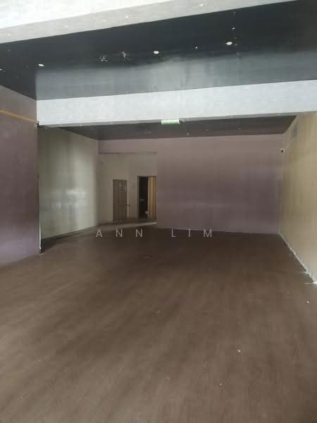 Shop for Rent in Taman Merdeka Permai (Batu Berendam) - Ann Lim - Interior - PropertyGuru.com.my