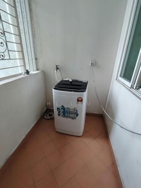 Kondominium untuk Disewa di Desa Impiana - HL Lau - Balcony - PropertyGuru.com.my