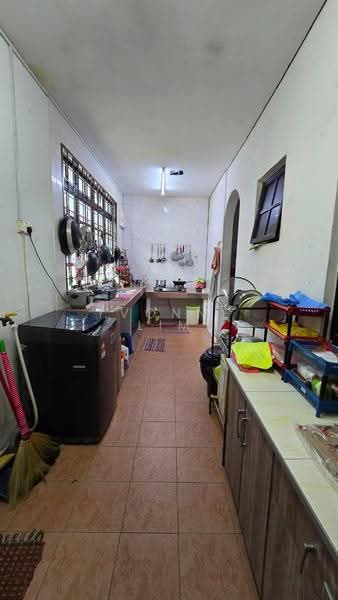 2-storey Terraced House for Sale in Taman Tampoi Indah (Tampoi) - Yvonne Lim - Kitchen - PropertyGuru.com.my