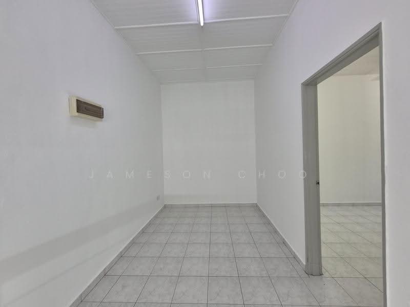 2-storey Terraced House for Rent in Taman Desa Cemerlang (Ulu Tiram) - Jameson Choo - Interior - PropertyGuru.com.my
