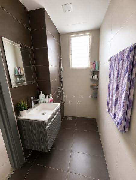 Kediaman Servis untuk Dijual di Subang Olives Residence - Theresa Chew - Bathroom - PropertyGuru.com.my