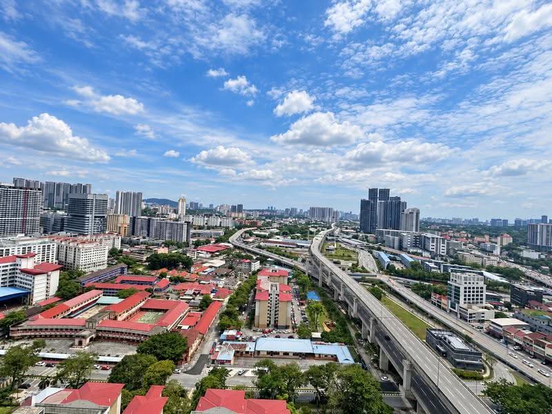 Kondominium untuk Dijual di One Cochrane Residence - Bella Cheah - Exterior - PropertyGuru.com.my