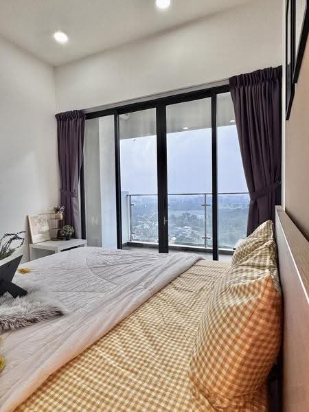 Condominium for Rent at Amberside @ Country Garden Danga Bay - Nabihan Rawof - Bedroom - PropertyGuru.com.my