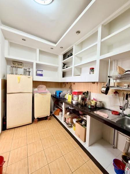 Apartment for Sale at Indah Court Apartment - Janice Teo - Kitchen - PropertyGuru.com.my