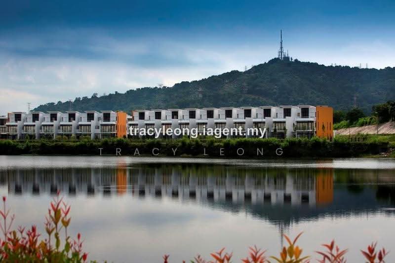 3-storey Terraced House for Sale in Lake Fields (Sungai Besi) - Tracy Leong - PropertyGuru.com.my