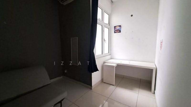 Condominium for Sale at Sri Putramas III / Royal Regent - Izzati Mat - Study - PropertyGuru.com.my