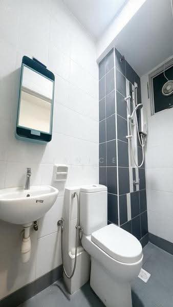 Service Residence for Sale at D'Ambience Residences (Pangsapuri Ikatan Flora) - Janice Teo - Bathroom - PropertyGuru.com.my