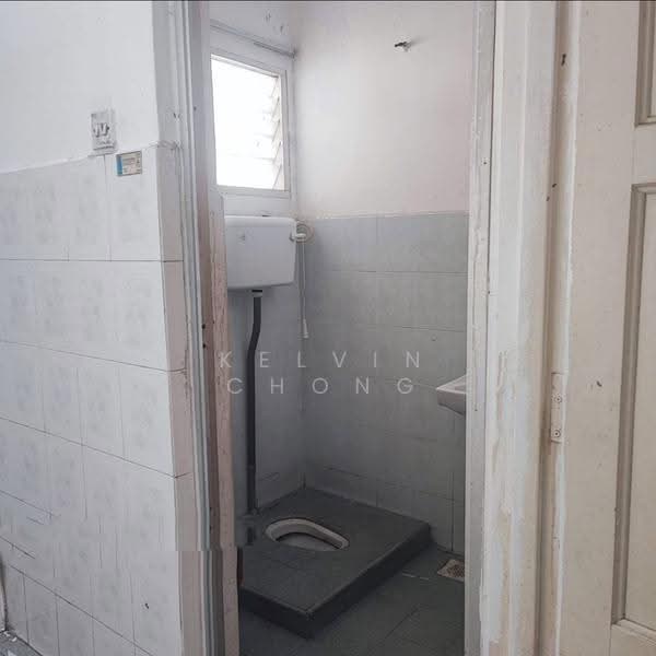 2-storey Terraced House for Rent in Bercham (Ipoh) - Kelvin Chong - Bathroom - PropertyGuru.com.my