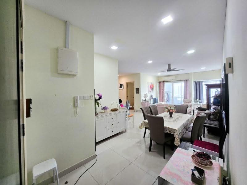 Service Residence for Sale at Saville @ Melawati - Zul Syafiq - Living Room - PropertyGuru.com.my