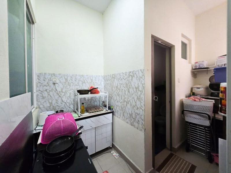 Service Residence for Sale at Saville @ Melawati - Zul Syafiq - Kitchen - PropertyGuru.com.my