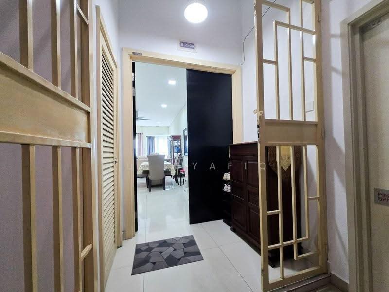 Service Residence for Sale at Saville @ Melawati - Zul Syafiq - Entrance - PropertyGuru.com.my