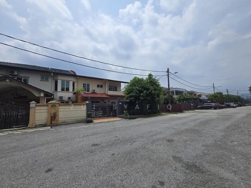 Semi-Detached House for Sale in Taman Melewar (Gombak) - Zul Syafiq - Exterior - PropertyGuru.com.my
